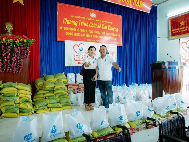 Hình ảnh minh họa hỗ trợ chuyên nghiệp cho người gặp vấn đề cờ bạc, thể hiện sự quan tâm từ fcb8 vip